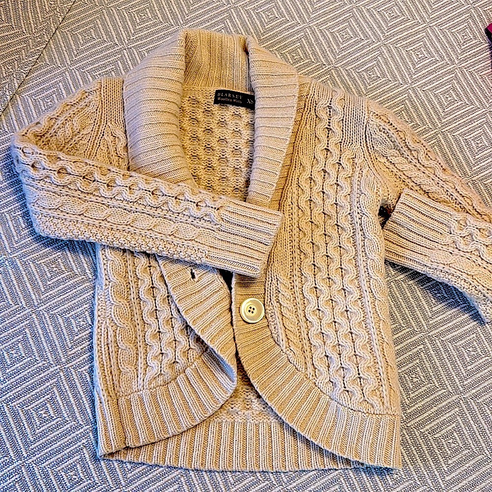 Vintage Irish Wool sweater from Blarney Woolen Mills in Ireland. 🇮🇪